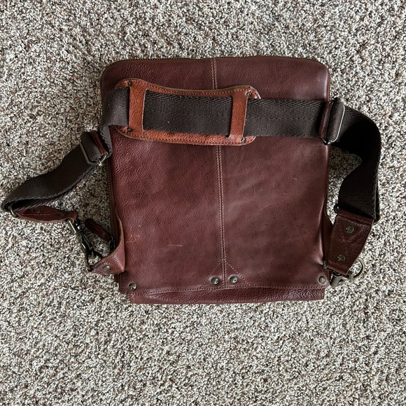 Will Leather Goods Bag - Picture 5 of 8
